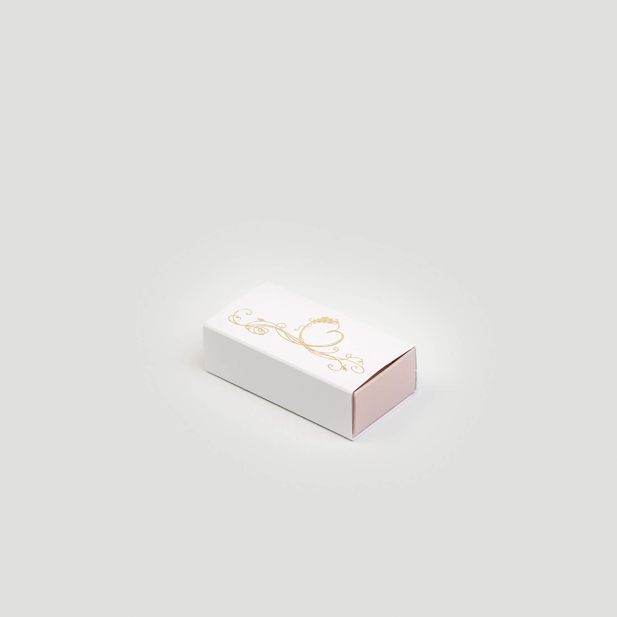Boîte tiroir pour dragées, 40x75x23, intérieur couleur rose, extérieur couleur blanc, impression dorée