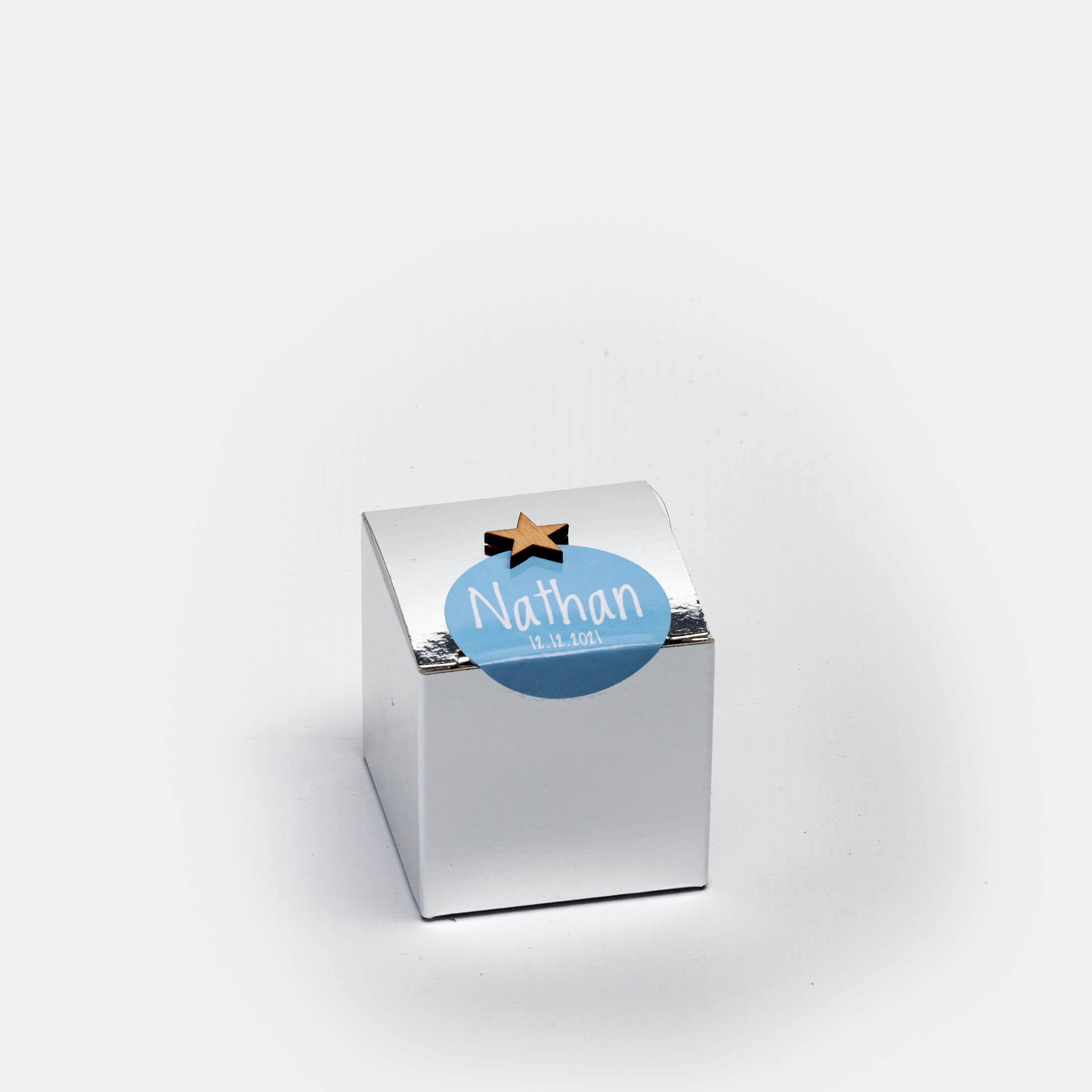 Boîte cubique pour dragées, 5 x 5 x 5 cm., couleur argent