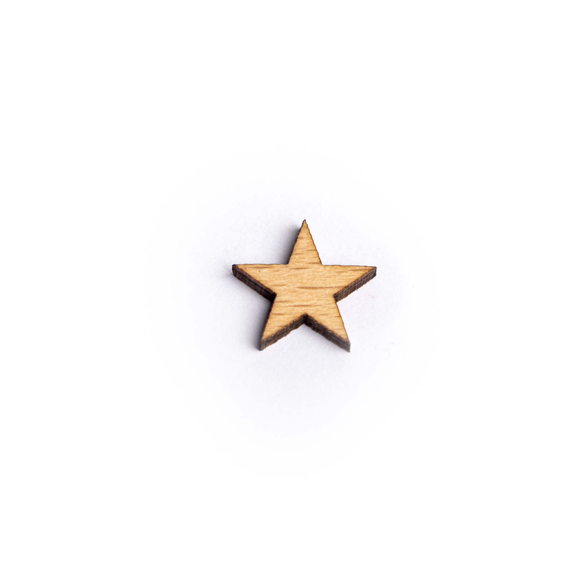 Décor bois en forme de petite étoile - à partir de 5 pièces